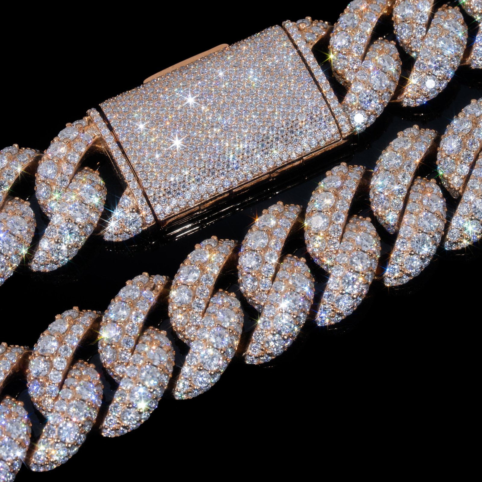 22mm Raised Pointer Cuban Chain